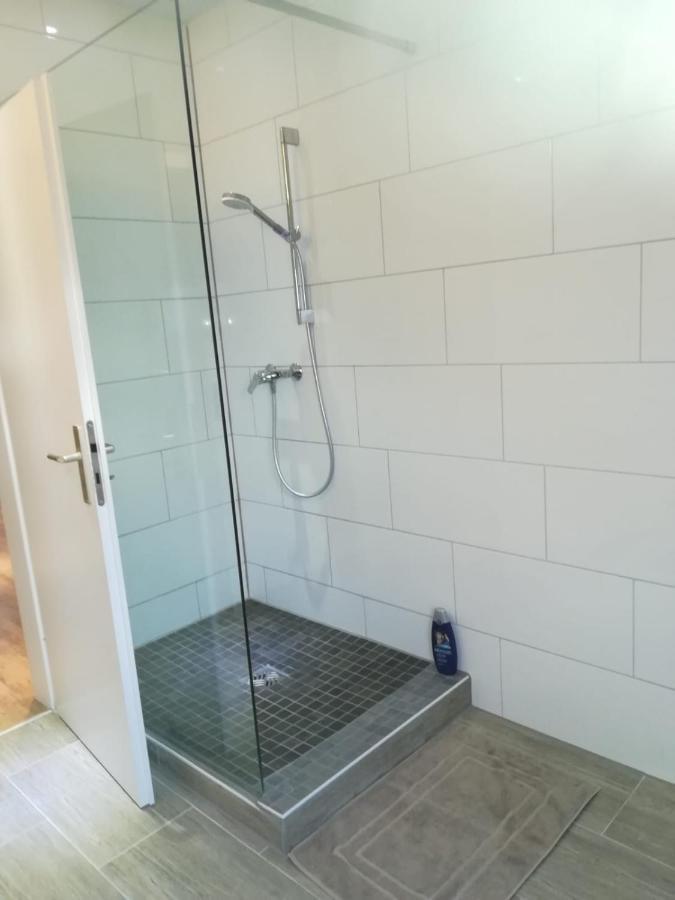 Diti Apartment Lottstetten Exteriör bild