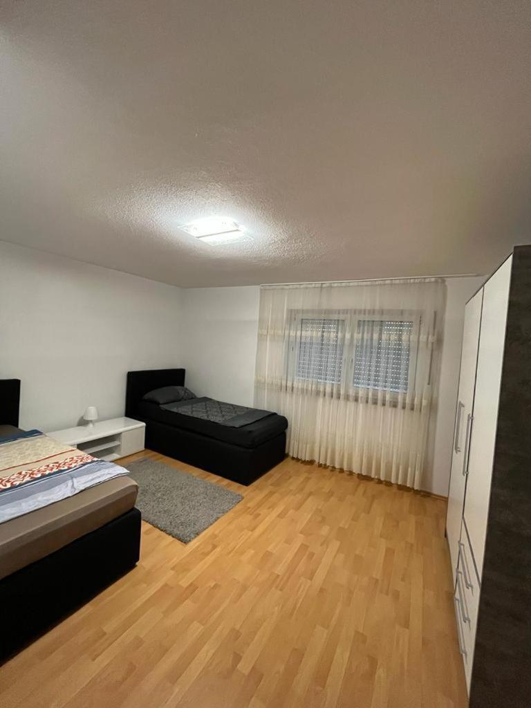 Diti Apartment Lottstetten Exteriör bild